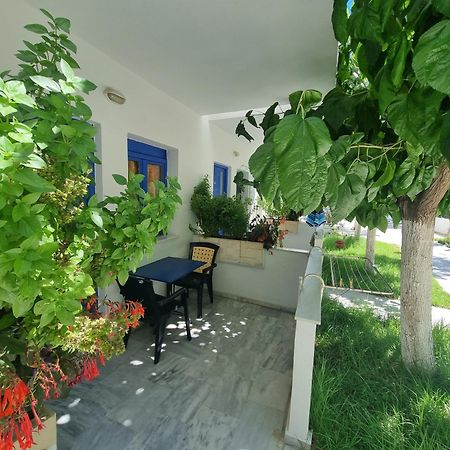גאורגיופוליס Leonidas Studios & Apartments מראה חיצוני תמונה