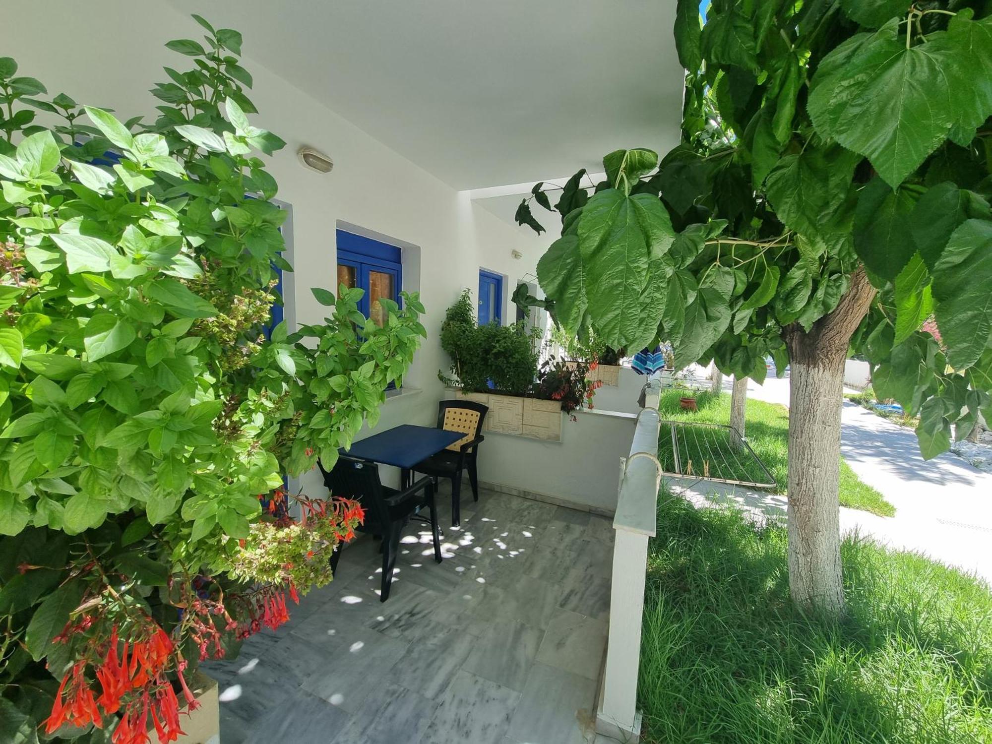 גאורגיופוליס Leonidas Studios & Apartments מראה חיצוני תמונה