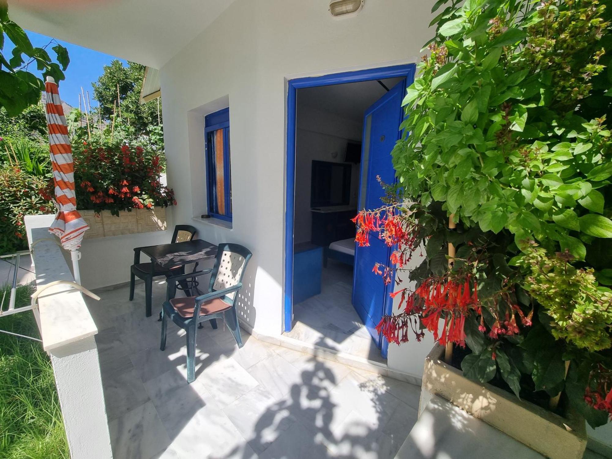 גאורגיופוליס Leonidas Studios & Apartments מראה חיצוני תמונה