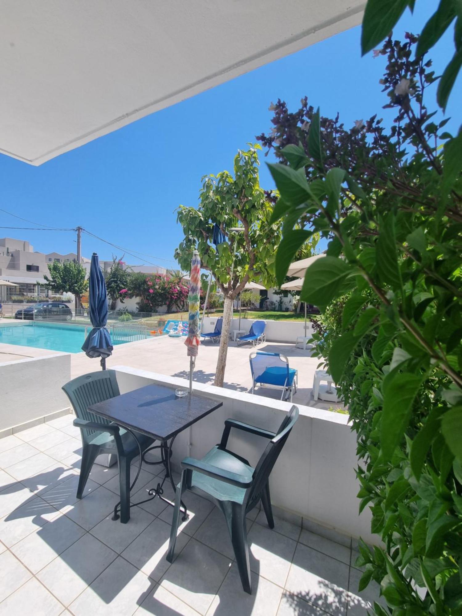 גאורגיופוליס Leonidas Studios & Apartments מראה חיצוני תמונה